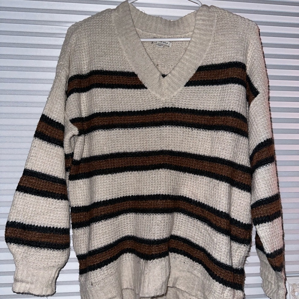 American Eagle Cream and Brown Oversized Knit Sweater